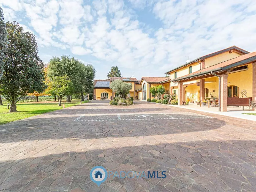 Immagine 55 di Villa in vendita  in Via Nespolaro a Rubano