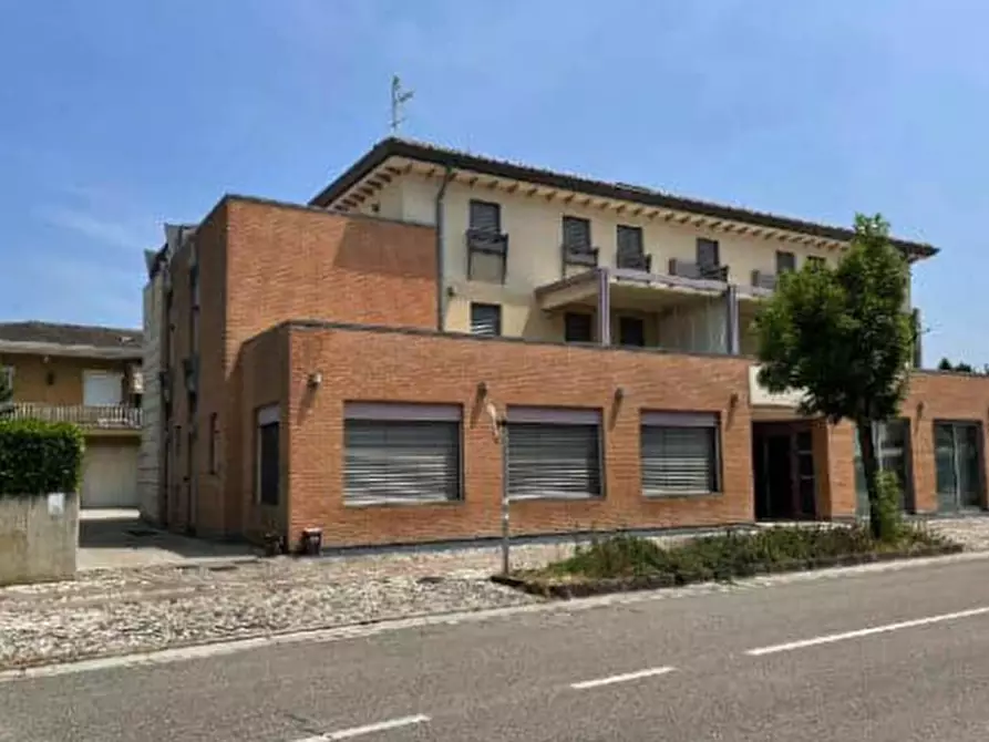 Immagine 2 di Attività commerciale in vendita  in Piazza abate Michele Colombo, 12 a Salgareda