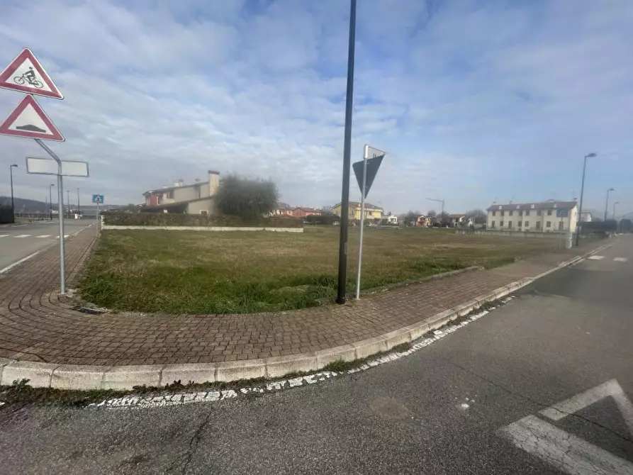 Immagine 8 di Terreno in vendita  in Via Monte Grappa, Albettone (VI) a Albettone