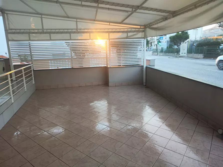 Immagine 2 di Negozio in affitto  in via lungofino a Città Sant'angelo