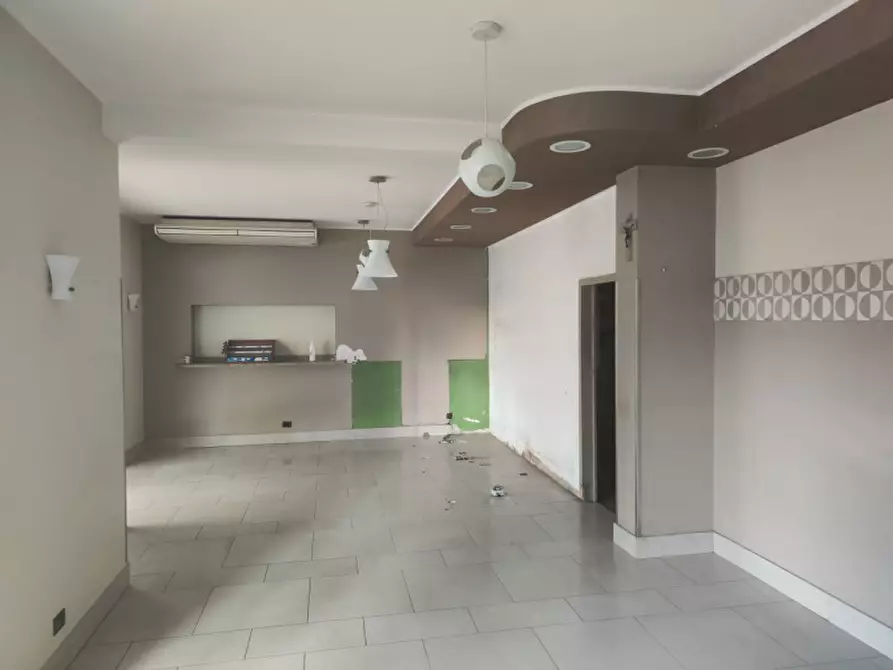 Immagine 3 di Negozio in affitto  in via lungofino a Città Sant'angelo