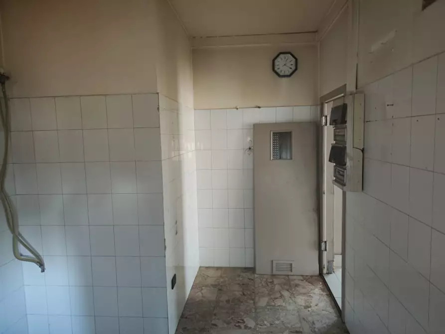 Immagine 4 di Negozio in affitto  in via lungofino a Città Sant'angelo