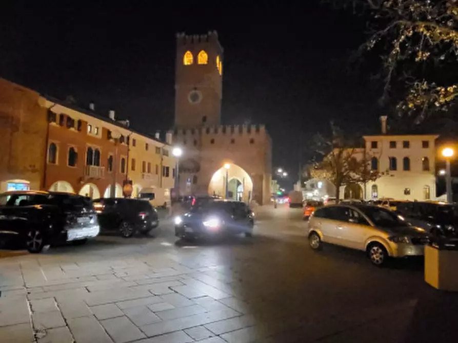 Immagine 1 di Appartamento in vendita  in VIA POLLANZANI 10 a Noale