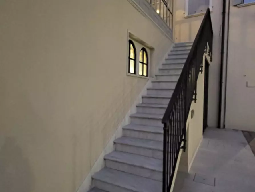 Immagine 3 di Appartamento in vendita  in VIA POLLANZANI 10 a Noale