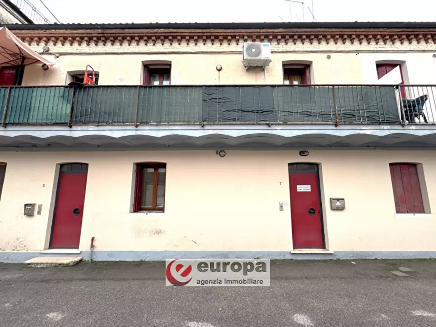 Immagine 2 di Loft/Open space in vendita  in Via Domeniconi a Vicenza