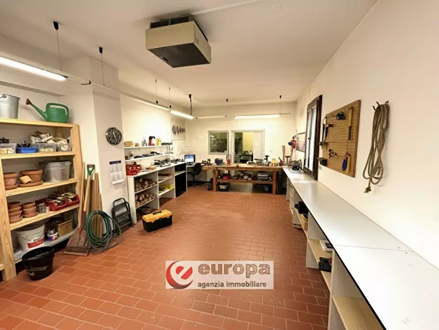 Immagine 4 di Loft/Open space in vendita  in Via Domeniconi a Vicenza