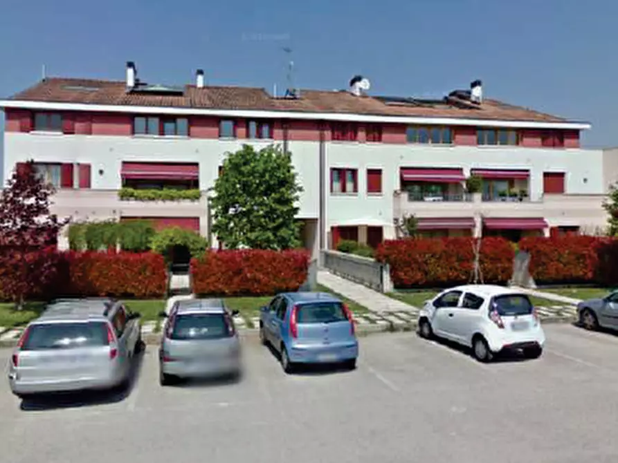 Immagine 3 di Appartamento in vendita  in Via Carlo Alberto Dalla Chiesa, 15 a Breda Di Piave