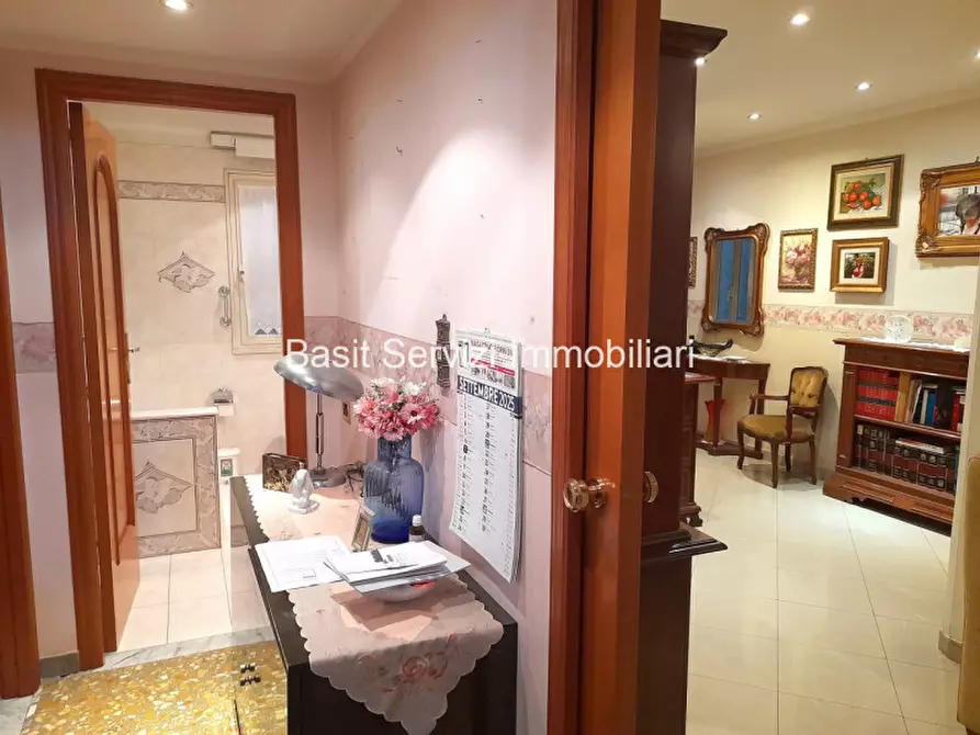 Immagine 14 di Appartamento in vendita  in Viale Guglielmo Marconi a Roma