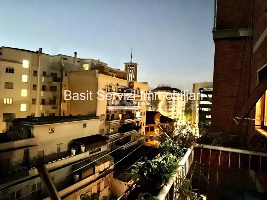 Immagine 26 di Appartamento in vendita  in Viale Guglielmo Marconi a Roma