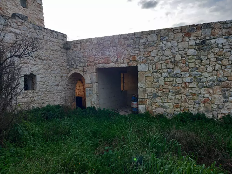 Immagine 3 di Rustico / casale in vendita  a Ostuni