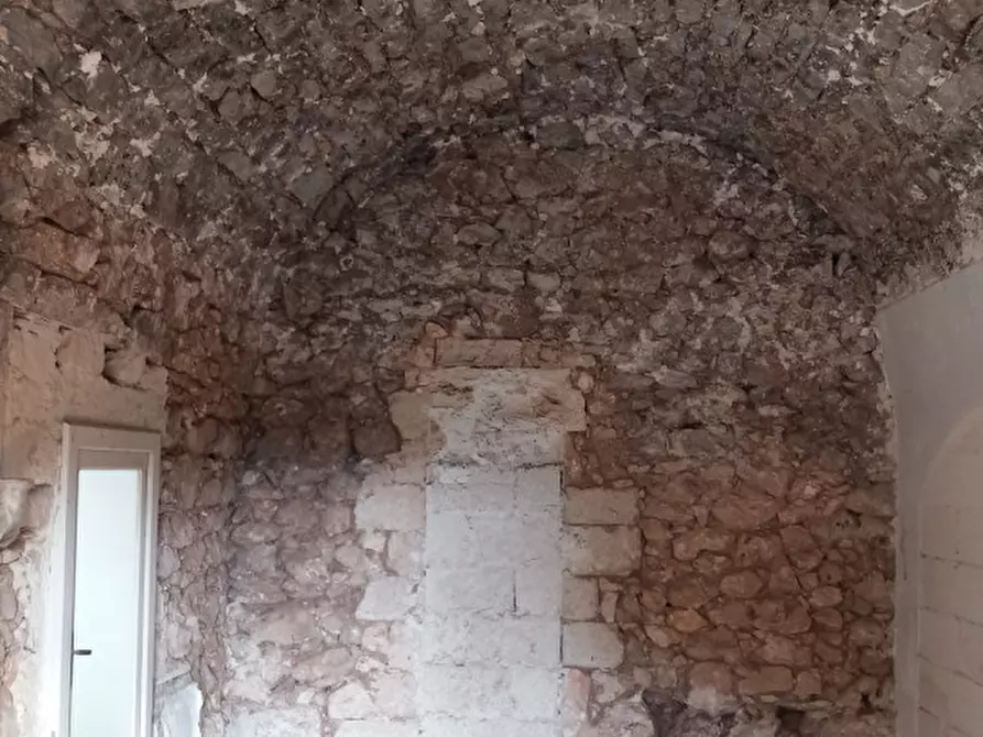 Immagine 11 di Rustico / casale in vendita  a Ostuni