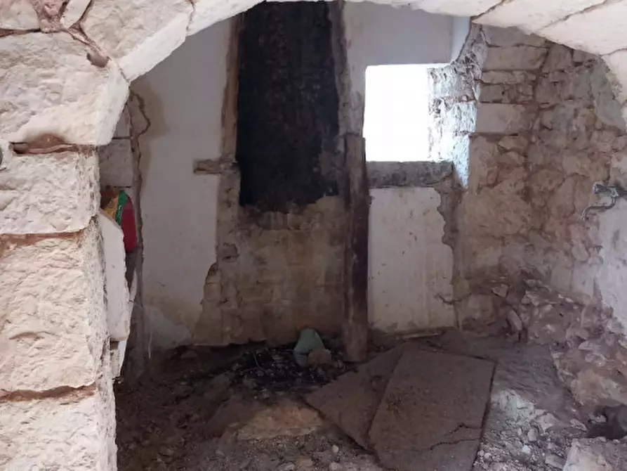 Immagine 13 di Rustico / casale in vendita  a Ostuni