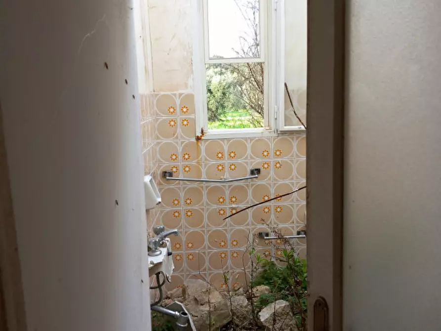 Immagine 14 di Rustico / casale in vendita  a Ostuni