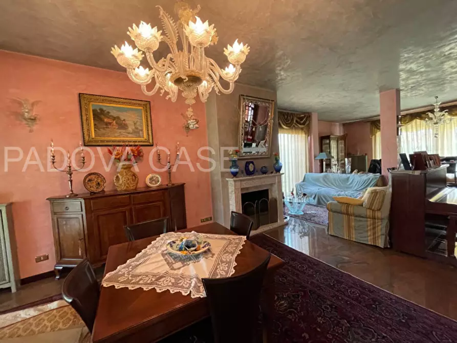Immagine 2 di Villa in vendita  in via Monte Cengio a Vigonza