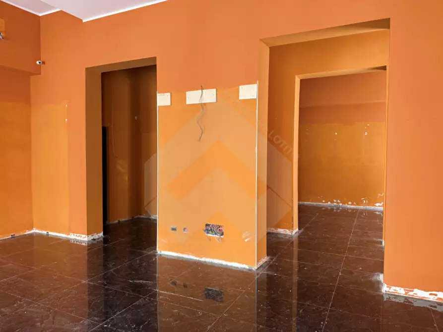 Immagine 3 di Negozio in affitto  in Via Regina Margherita 107 a Andria
