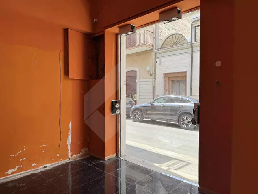 Immagine 4 di Negozio in affitto  in Via Regina Margherita 107 a Andria