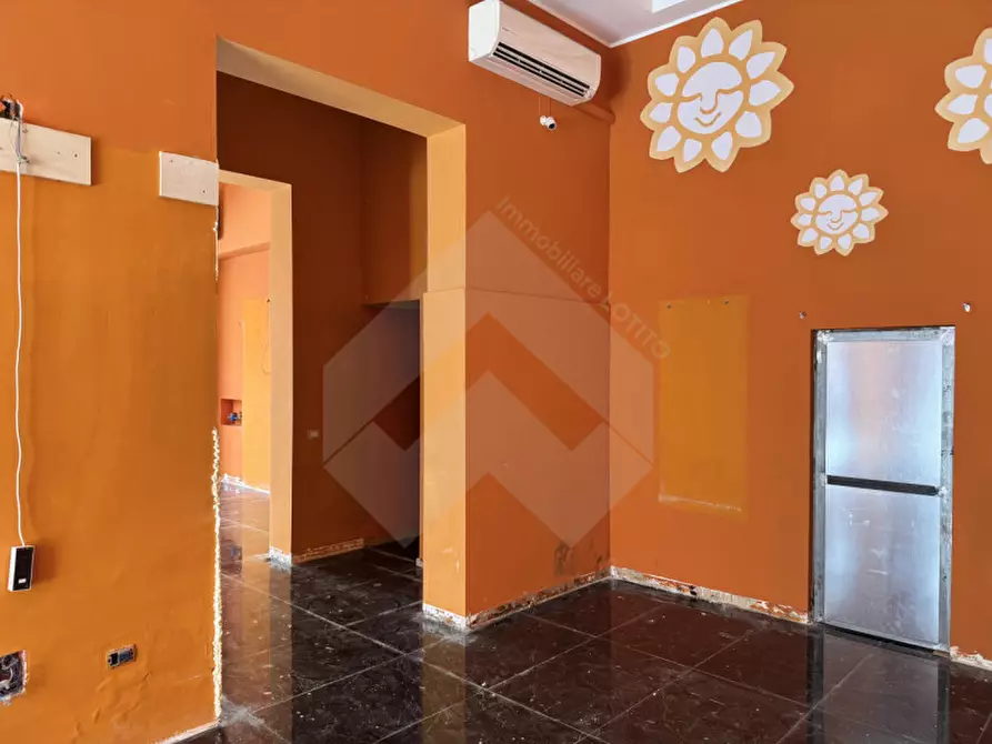 Immagine 5 di Negozio in affitto  in Via Regina Margherita 107 a Andria