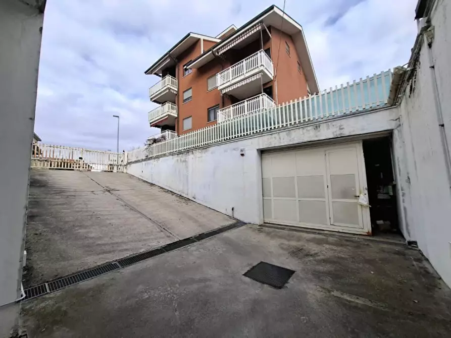 Immagine 3 di Magazzino in vendita  in Via Marengo, 10, 10099 San Mauro Torinese TO, Italia a San Mauro Torinese