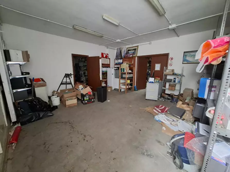 Immagine 4 di Magazzino in vendita  in Via Marengo, 10, 10099 San Mauro Torinese TO, Italia a San Mauro Torinese