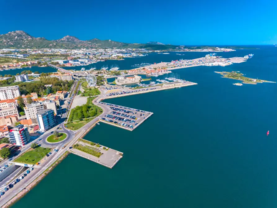 Immagine 20 di Appartamento in vendita  in Via Bulgaria a Olbia