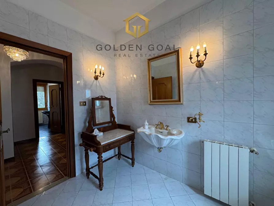 Immagine 45 di Appartamento in vendita  in Via Bulgaria a Olbia