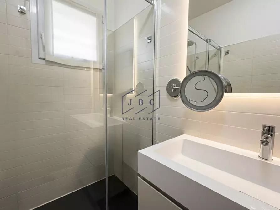 Immagine 18 di Appartamento in vendita  in Via Pietro Sassaro, 16, 30016 Jesolo VE a Jesolo