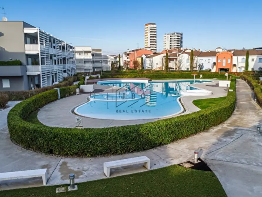Immagine 23 di Appartamento in vendita  in Via Pietro Sassaro, 16, 30016 Jesolo VE a Jesolo