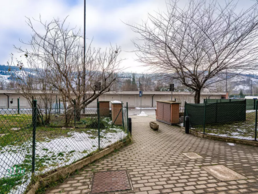 Immagine 10 di Appartamento in vendita  in via pertini a Monte San Pietro