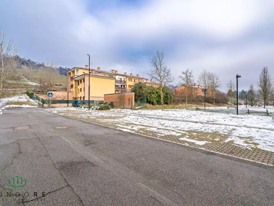 Immagine 36 di Appartamento in vendita  in via pertini a Monte San Pietro