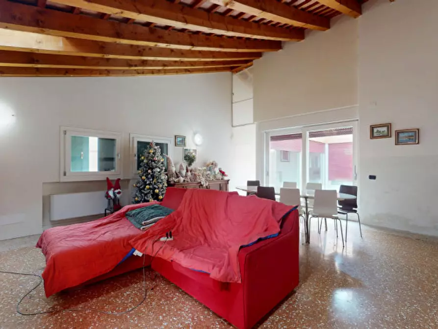 Immagine 3 di Villa in vendita  in Viale Verona a Vicenza