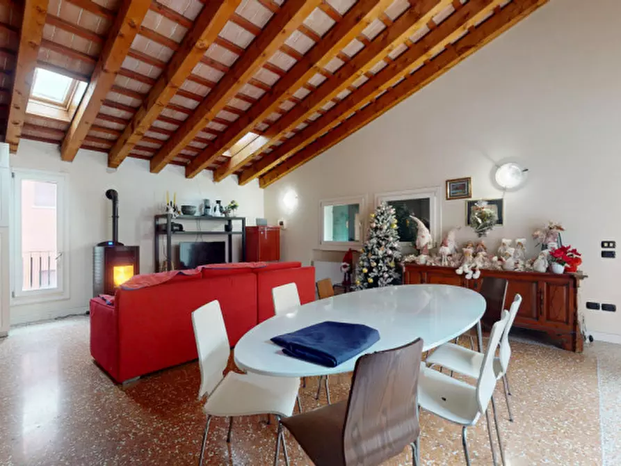 Immagine 4 di Villa in vendita  in Viale Verona a Vicenza