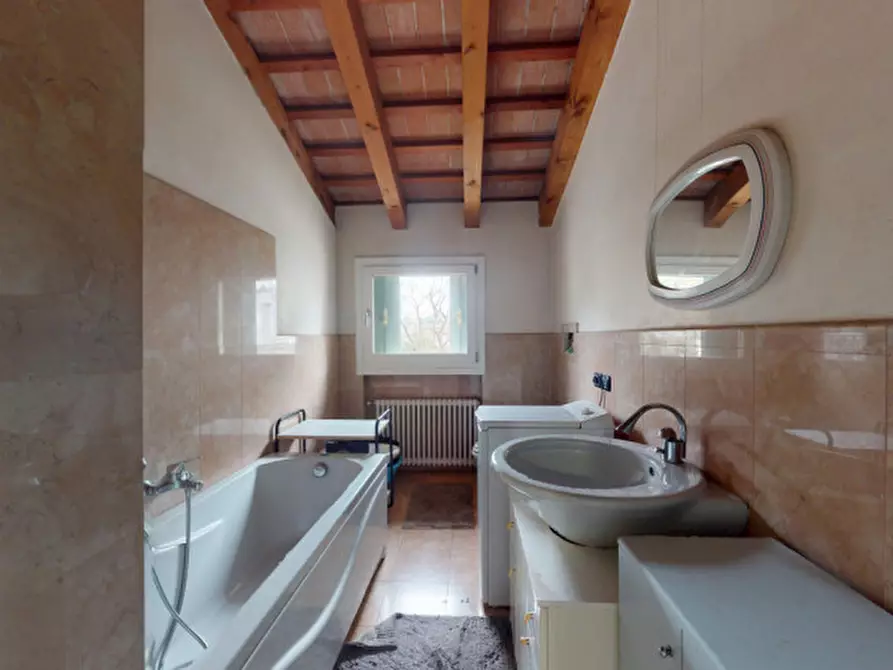 Immagine 23 di Villa in vendita  in Viale Verona a Vicenza