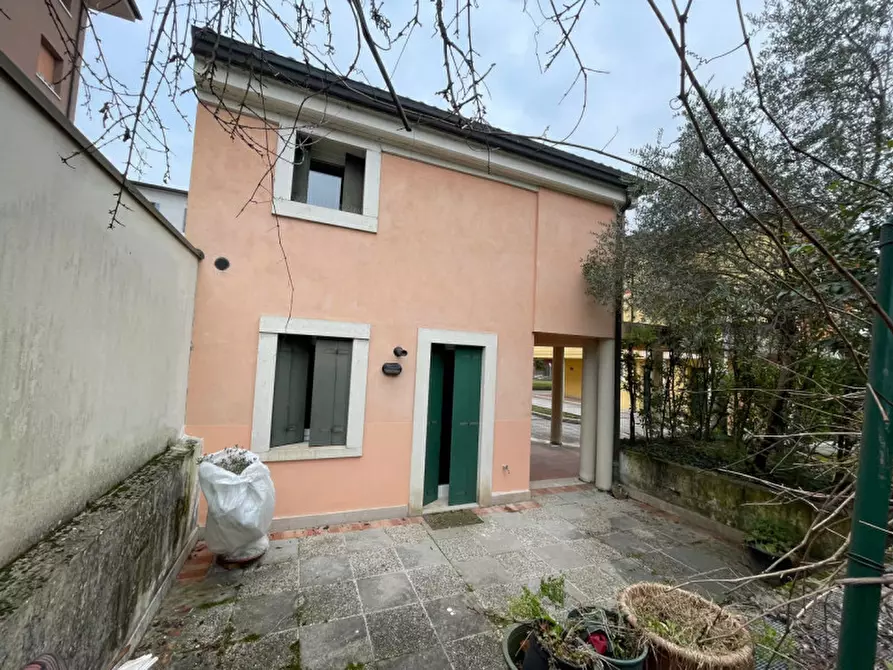 Immagine 32 di Villa in vendita  in Viale Verona a Vicenza