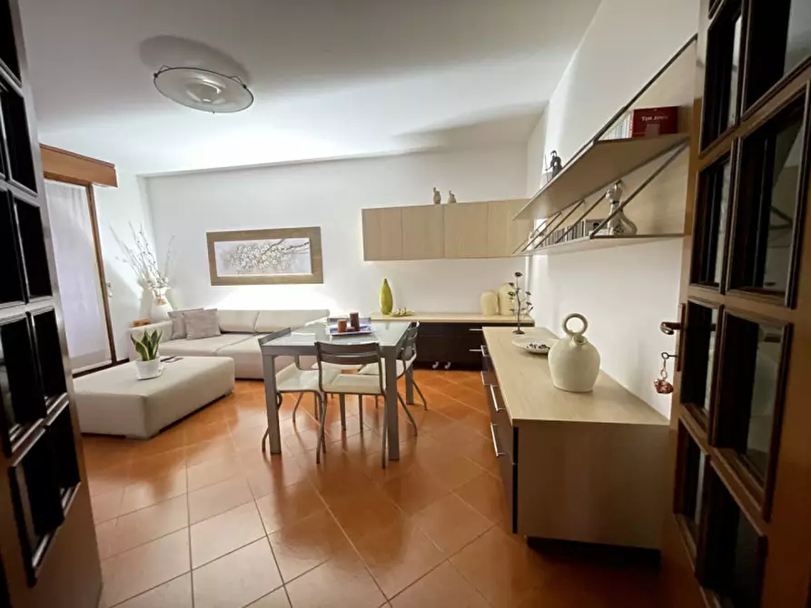 Immagine 1 di Appartamento in vendita  a Suzzara