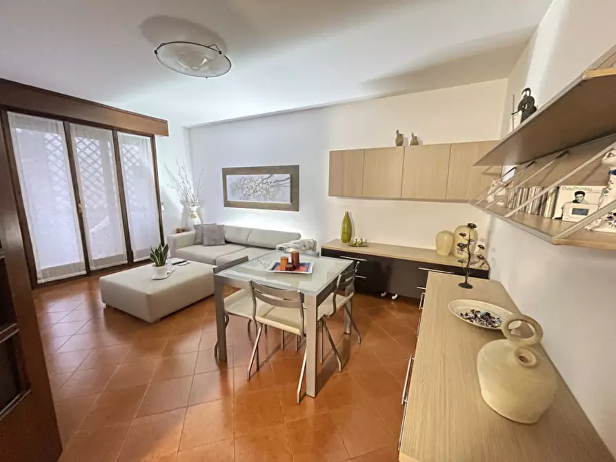 Immagine 3 di Appartamento in vendita  a Suzzara