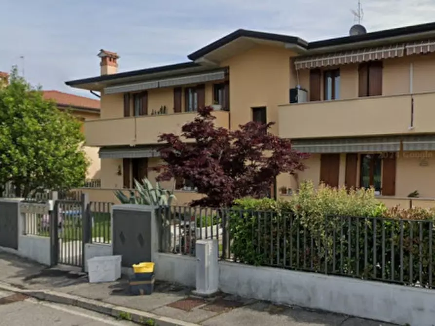 Immagine 3 di Appartamento in vendita  in Via Galileo Galilei 42 a Cologne