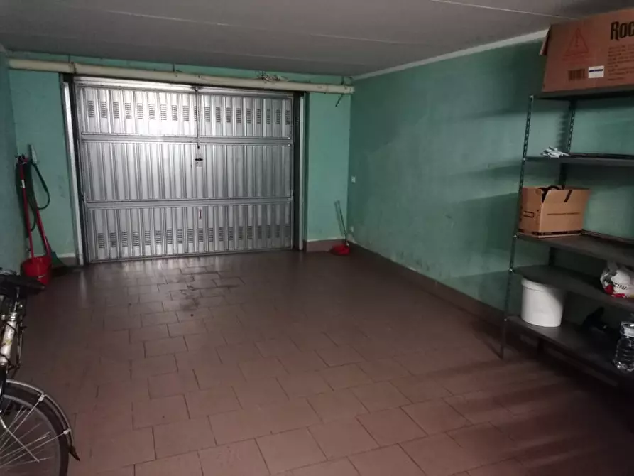 Immagine 9 di Appartamento in vendita  in Via Galileo Galilei 42 a Cologne