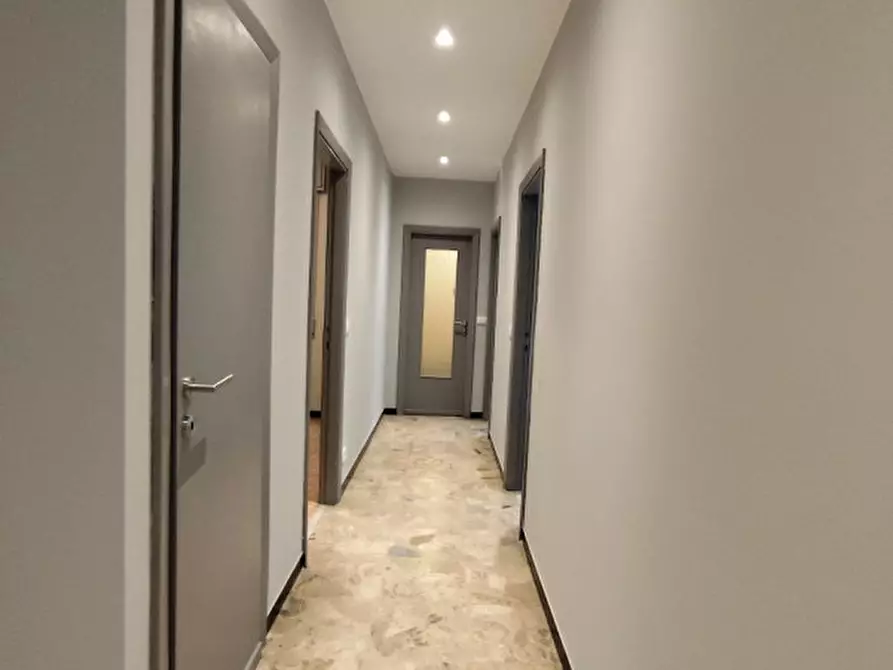 Immagine 3 di Appartamento in vendita  in Via Tassara a Rapallo