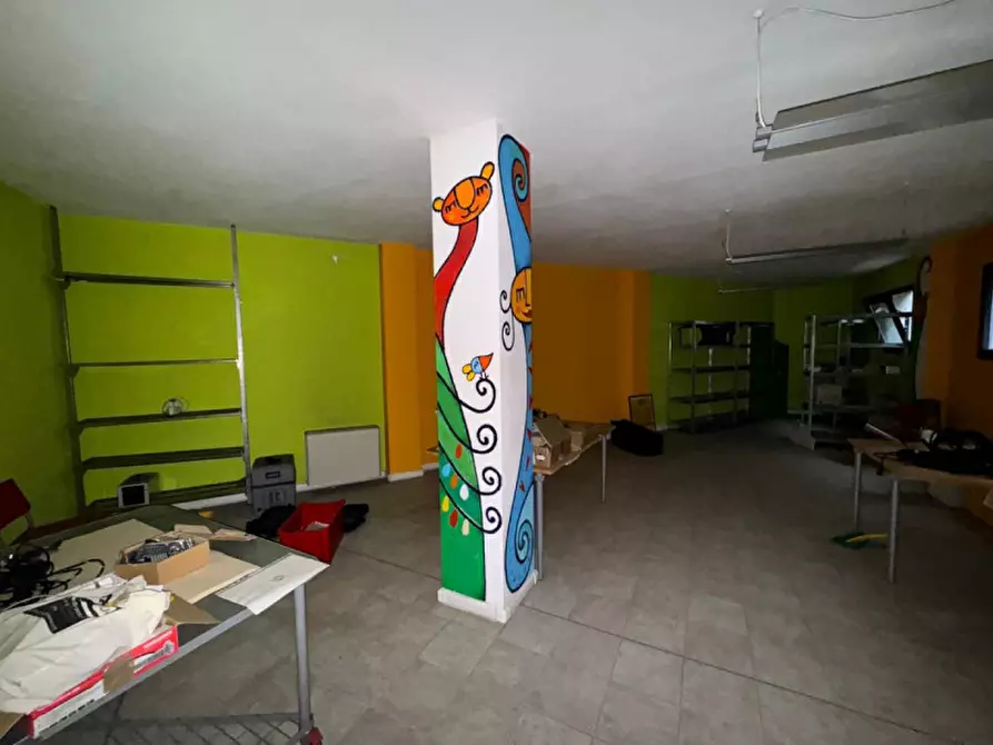 Immagine 9 di Ufficio in vendita  a Verona