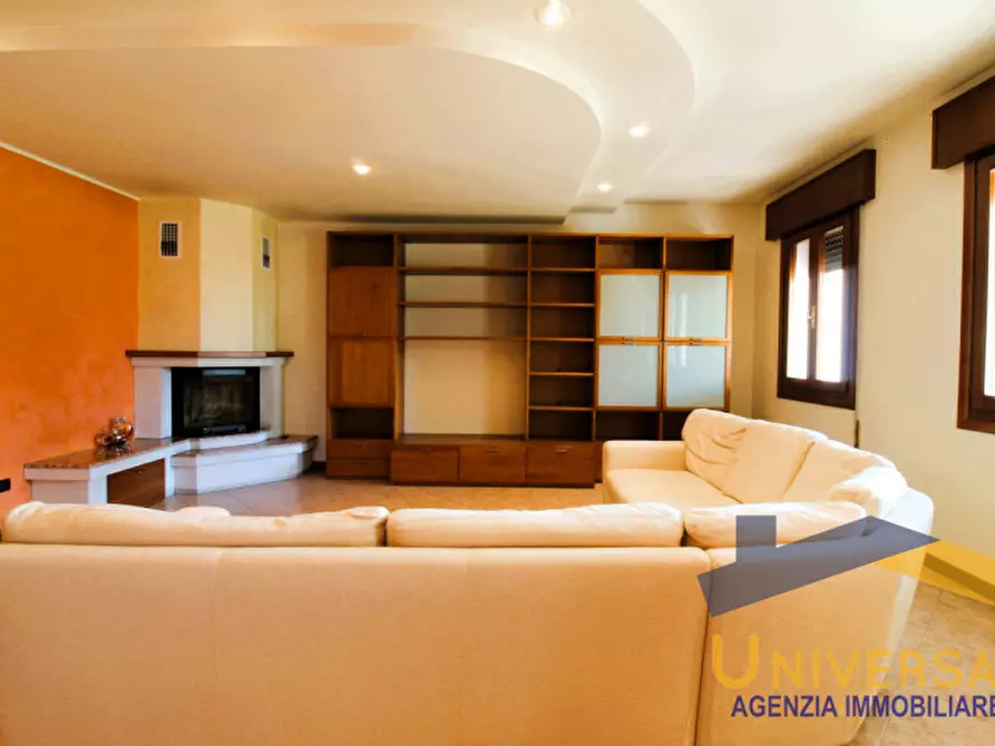 Immagine 9 di Casa bifamiliare in vendita  in Via Don Bosco a Santa Giustina In Colle