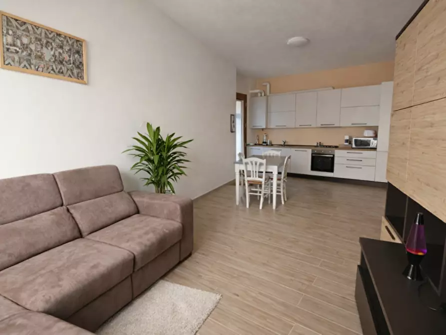 Immagine 1 di Appartamento in vendita  in via roma 50 a Due Carrare