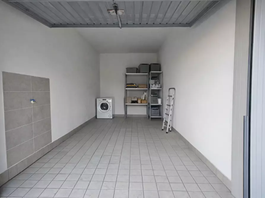 Immagine 9 di Appartamento in vendita  in via roma 50 a Due Carrare