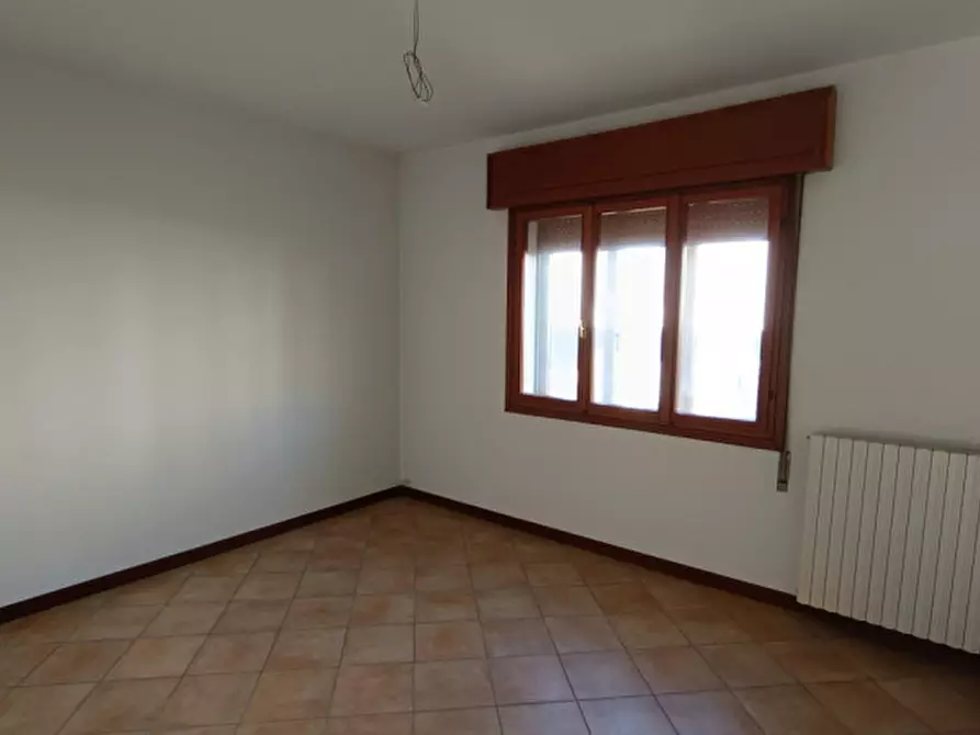 Immagine 9 di Appartamento in vendita  in via Nizza, 37 a Piazzola Sul Brenta