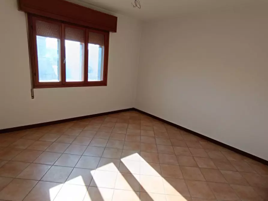Immagine 13 di Appartamento in vendita  in via Nizza, 37 a Piazzola Sul Brenta