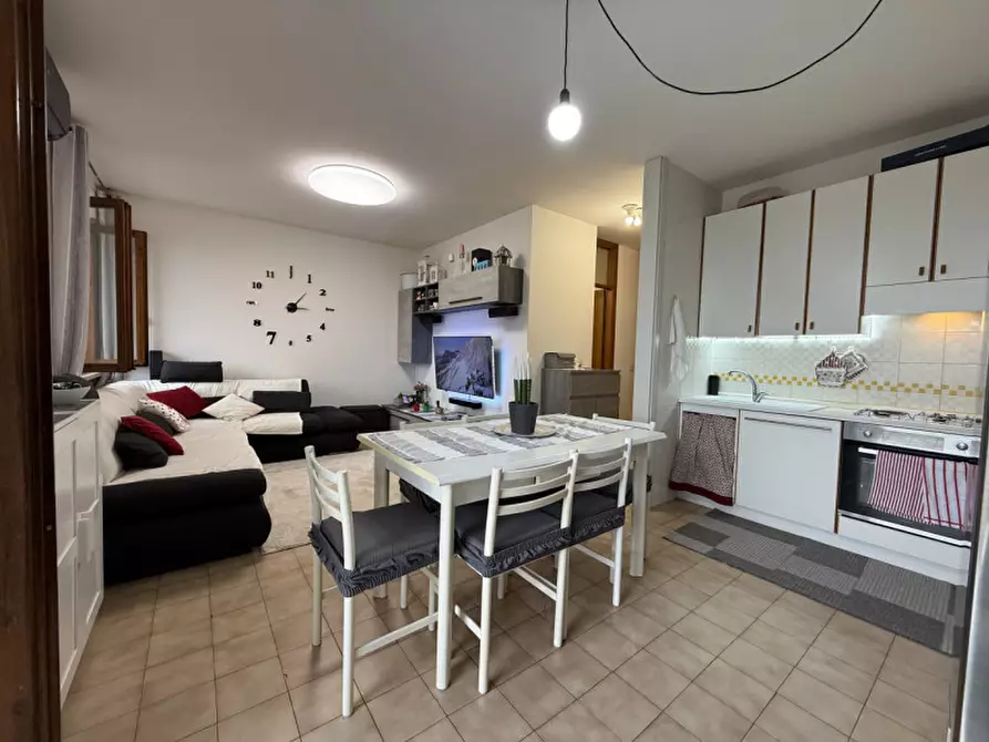 Immagine 8 di Appartamento in vendita  in Via Trento 26 a Lazise