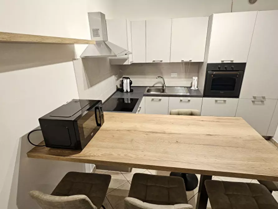 Immagine 10 di Appartamento in affitto  in VIA FRATELLI GIUNTELLI 19 a Asti