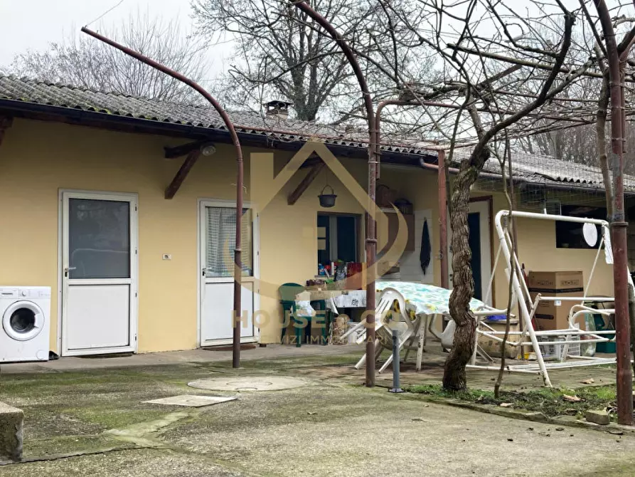 Immagine 67 di Villa in vendita  in STRADA FOSSANA a Vigevano