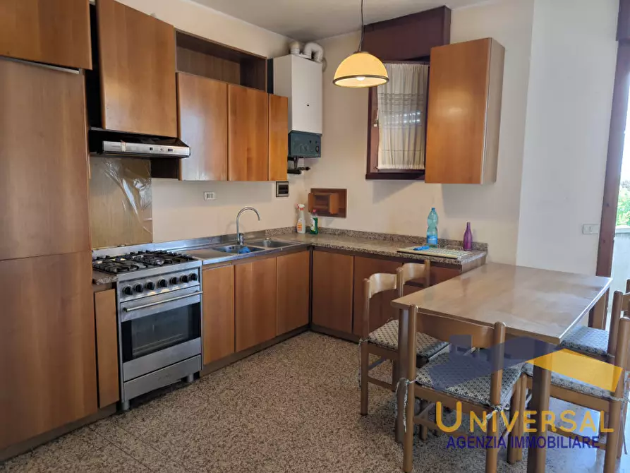 Immagine 3 di Appartamento in vendita  in VIA GIORGIONE n. 18/B  Scala B Interno 10 Piano 3 a Camposampiero