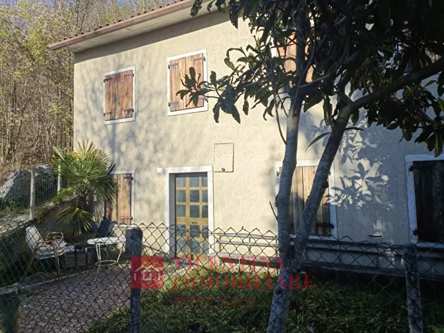 Immagine 2 di Casa bifamiliare in vendita  in Via Marotte a Lusiana Conco