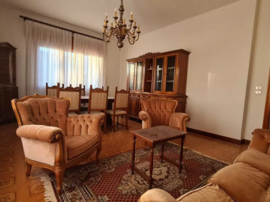 Immagine 5 di Appartamento in affitto  a Vittorio Veneto